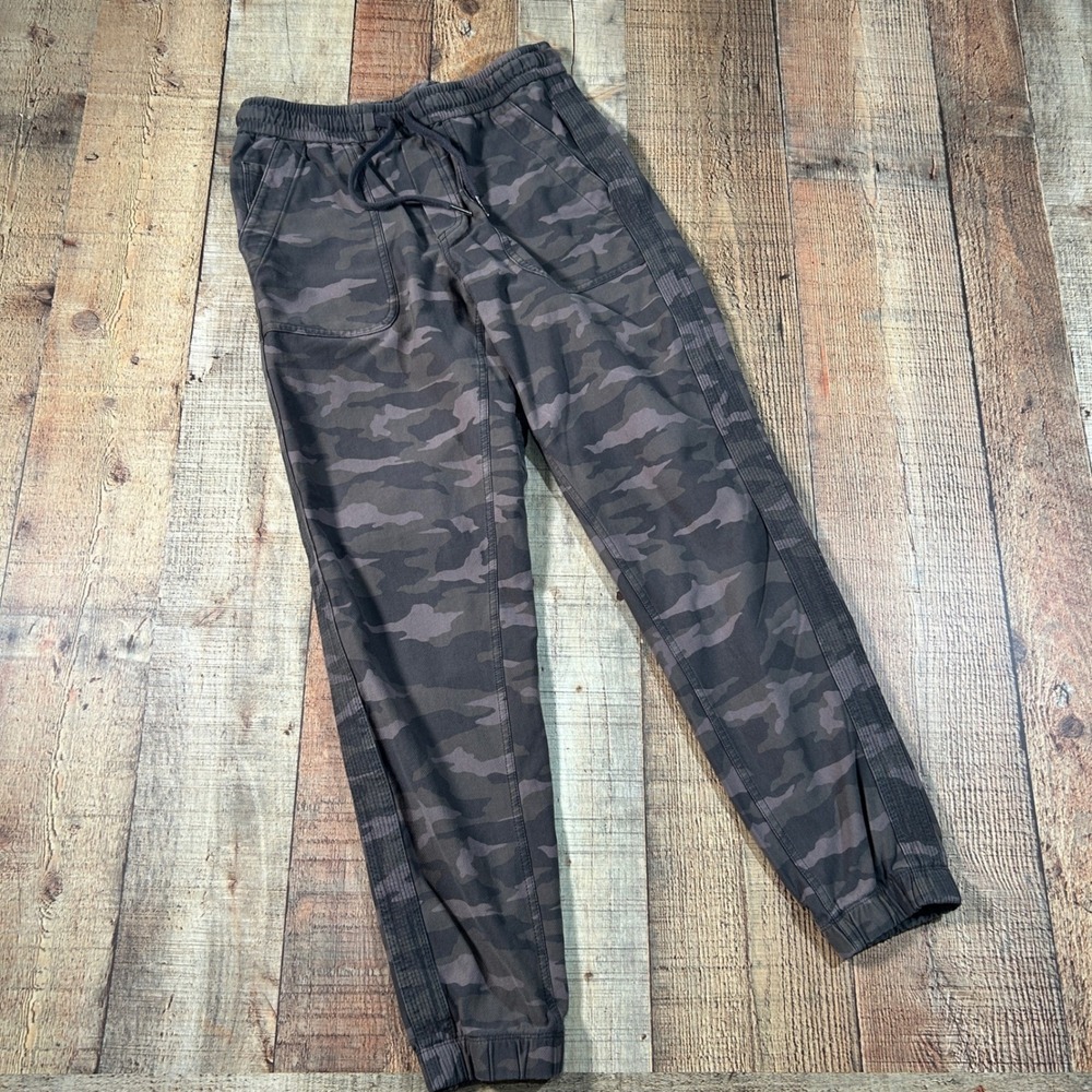 Athleta Farallon Camo Joggers Ribbed Tuxedo Stripe Panel Pocket Utility Pants 2